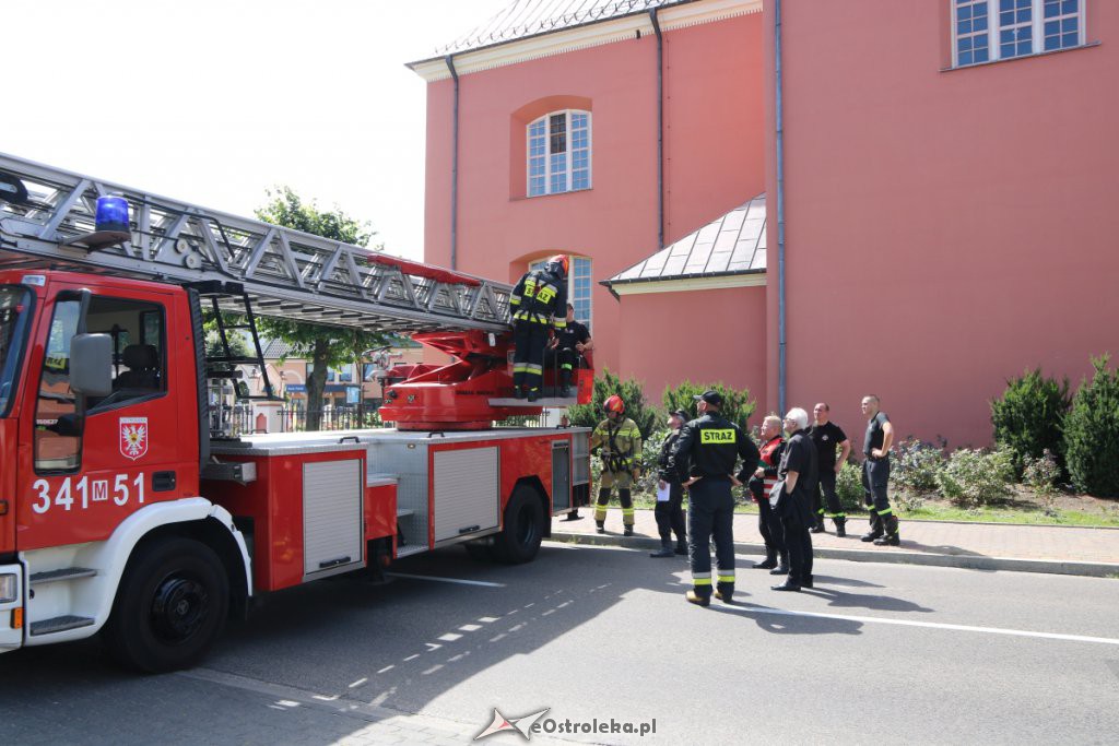 Strażacka akcja w sanktuarium św. Antoniego Padewskiego w Ostrołęce [24.07.2019] - zdjęcie #19 - eOstroleka.pl