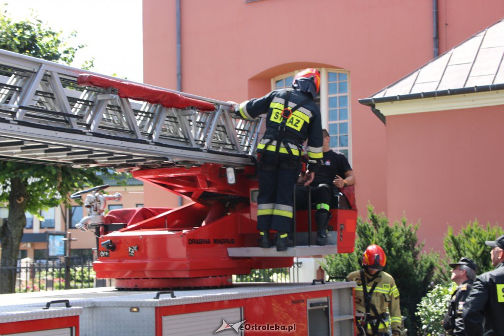 Strażacka akcja w sanktuarium św. Antoniego Padewskiego w Ostrołęce [24.07.2019] - zdjęcie #18 - eOstroleka.pl