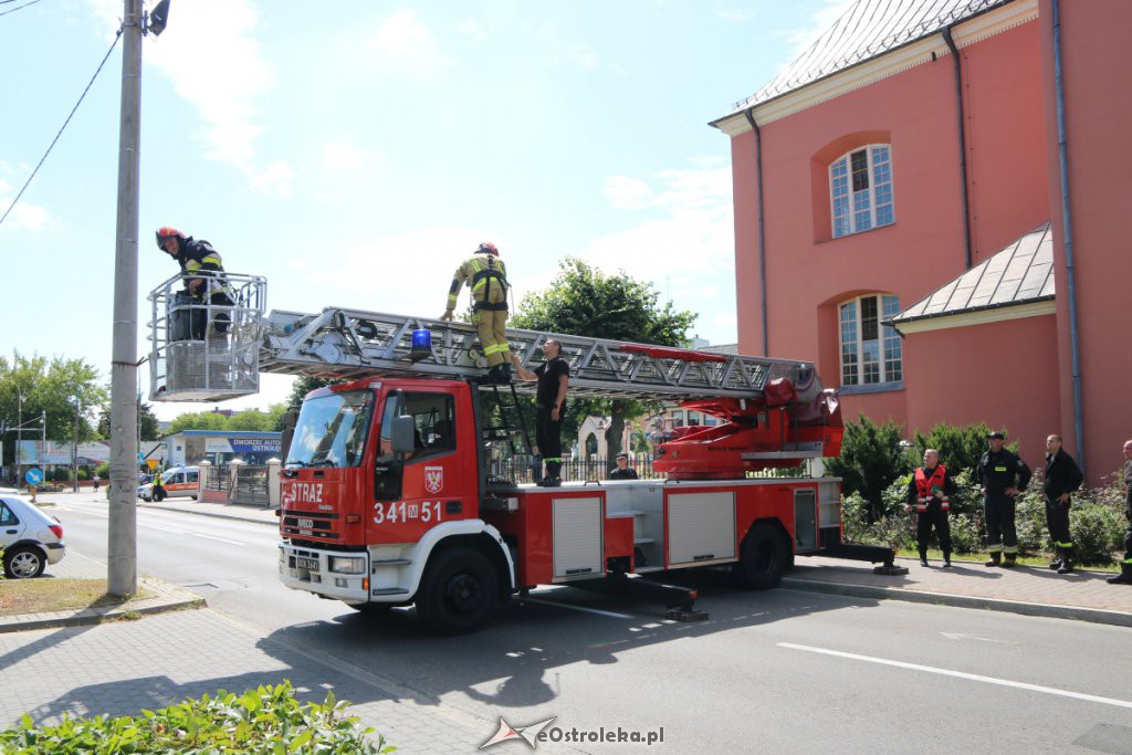 Strażacka akcja w sanktuarium św. Antoniego Padewskiego w Ostrołęce [24.07.2019] - zdjęcie #16 - eOstroleka.pl