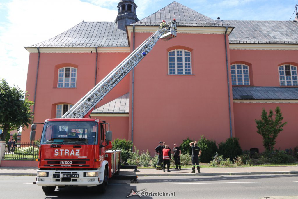 Strażacka akcja w sanktuarium św. Antoniego Padewskiego w Ostrołęce [24.07.2019] - zdjęcie #14 - eOstroleka.pl