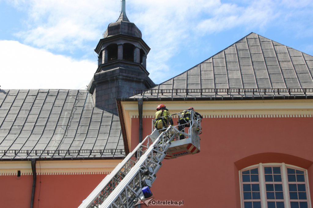 Strażacka akcja w sanktuarium św. Antoniego Padewskiego w Ostrołęce [24.07.2019] - zdjęcie #13 - eOstroleka.pl