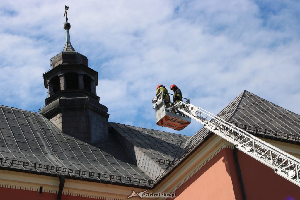 Strażacka akcja w sanktuarium św. Antoniego Padewskiego w Ostrołęce [24.07.2019] - zdjęcie #9 - eOstroleka.pl