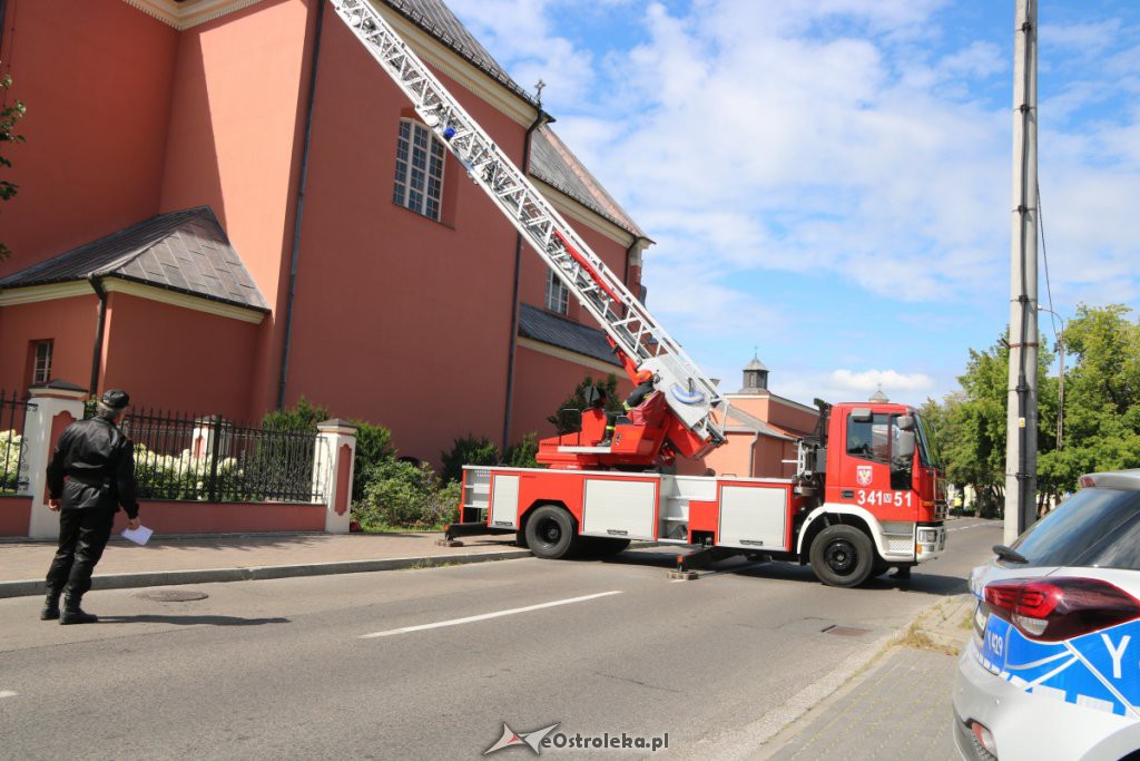 Strażacka akcja w sanktuarium św. Antoniego Padewskiego w Ostrołęce [24.07.2019] - zdjęcie #7 - eOstroleka.pl