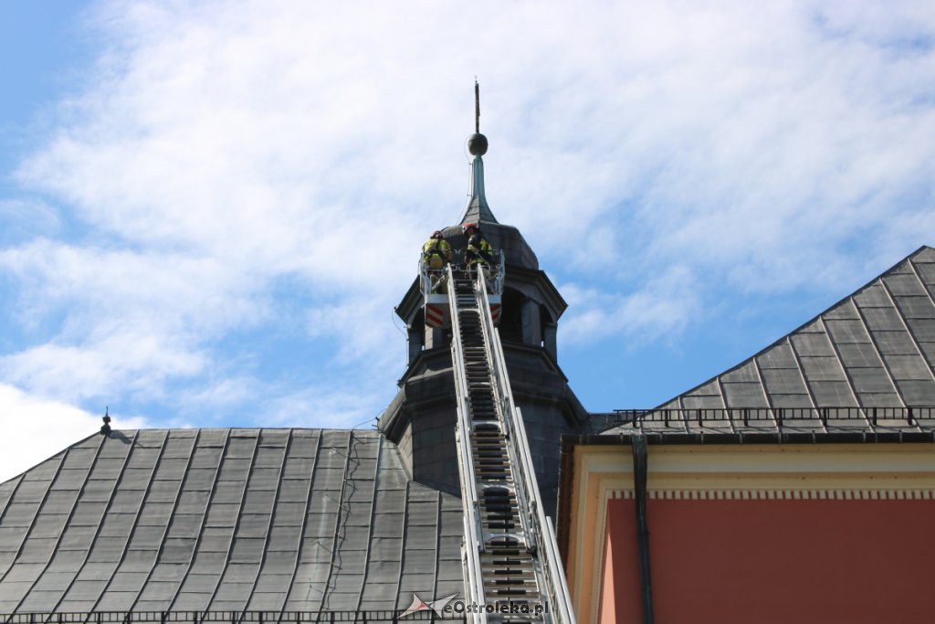 Strażacka akcja w sanktuarium św. Antoniego Padewskiego w Ostrołęce [24.07.2019] - zdjęcie #4 - eOstroleka.pl