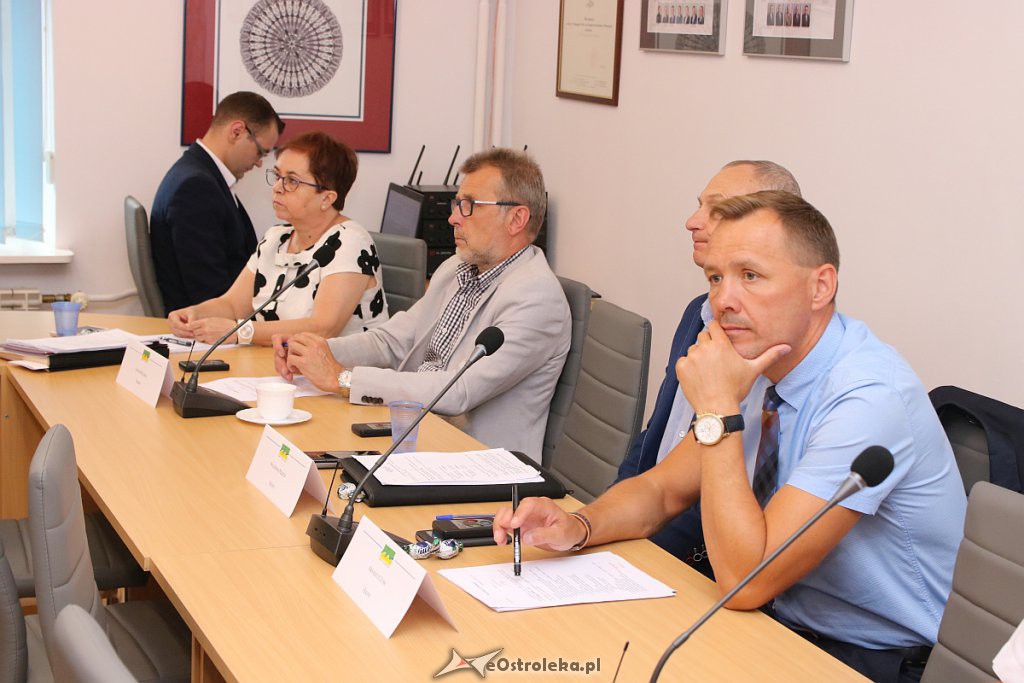 VIII sesja Rady Powiatu w Ostrołęce [26.07.2019] - zdjęcie #16 - eOstroleka.pl