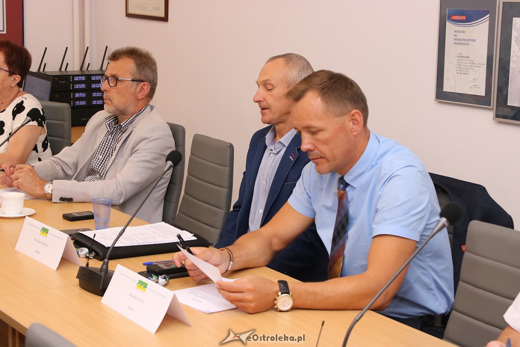 VIII sesja Rady Powiatu w Ostrołęce [26.07.2019] - zdjęcie #19 - eOstroleka.pl