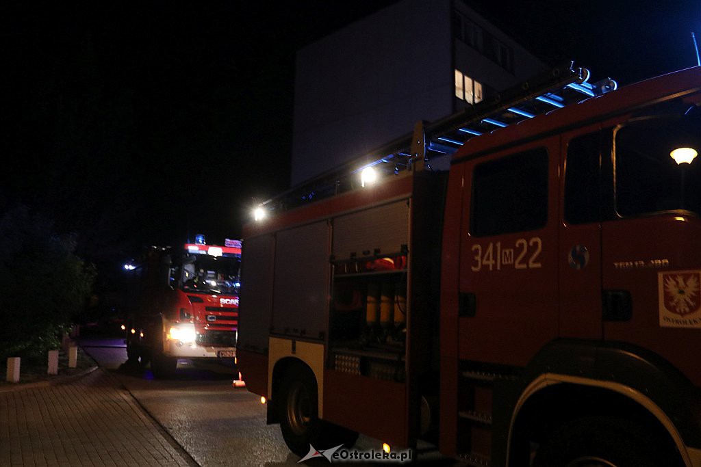 Akcja strażaków przy ul. Prądzyńskiego [30.07.2019] - zdjęcie #3 - eOstroleka.pl