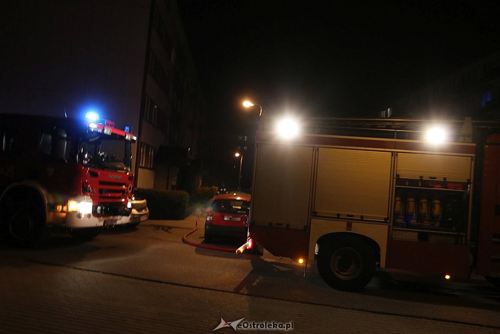 Akcja strażaków przy ul. Prądzyńskiego [30.07.2019] - zdjęcie #6 - eOstroleka.pl