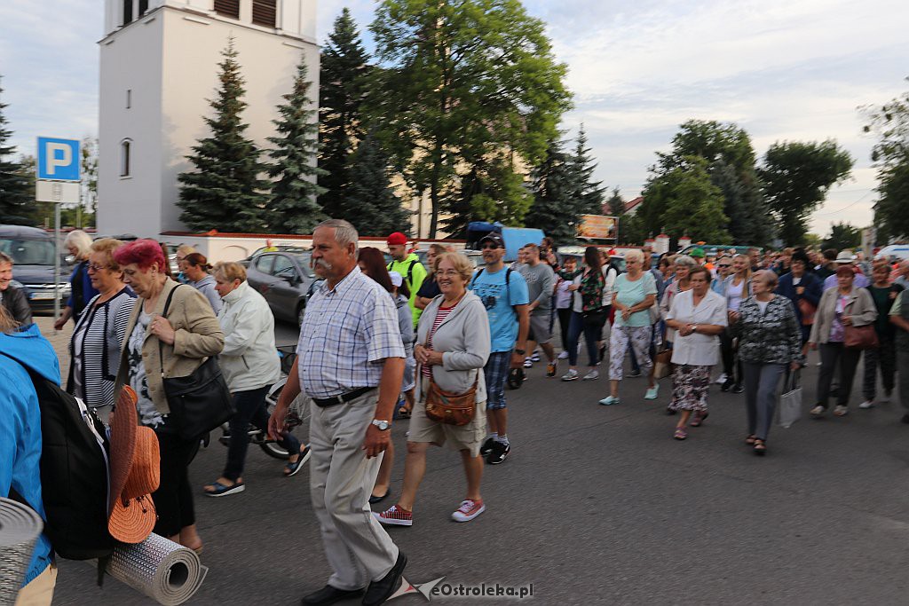 Piesza Pielgrzymka Łomżyńska na Jasną Górę 2019 [01.08.2019] - zdjęcie #74 - eOstroleka.pl