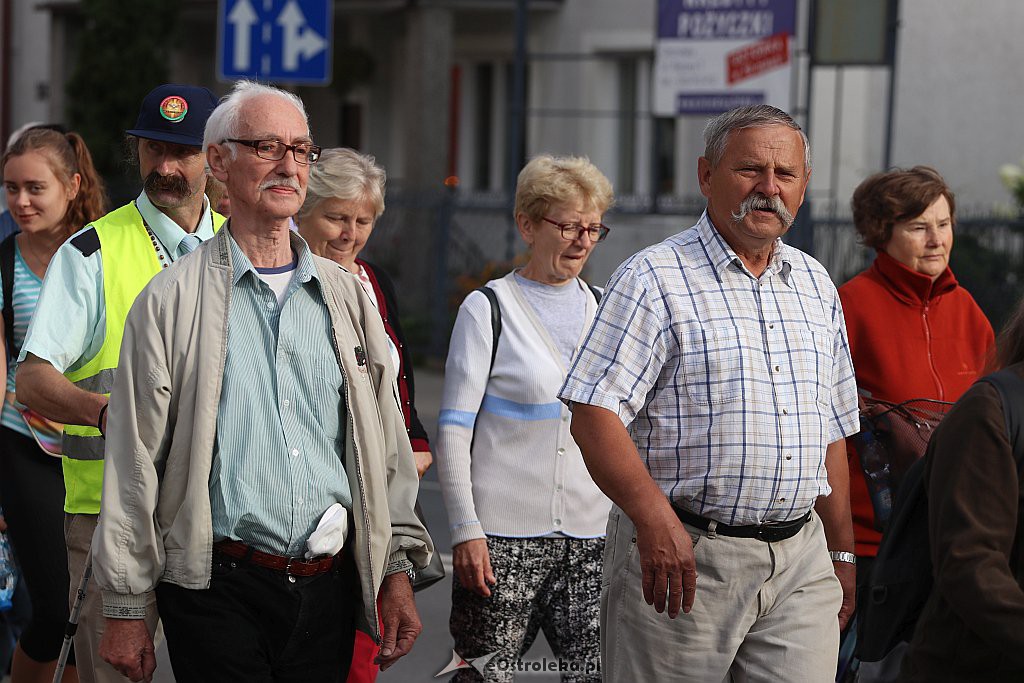 Piesza Pielgrzymka Łomżyńska na Jasną Górę 2019 [01.08.2019] - zdjęcie #25 - eOstroleka.pl