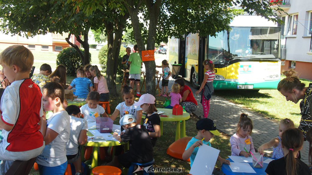 Radosny Świetlicobus na terenie OSM [09.08.2019] - zdjęcie #8 - eOstroleka.pl