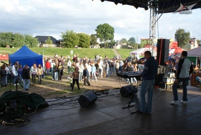 Rodzinny Festyn na Zakończenie Wakacji (29.08.2010) - zdjęcie #126 - eOstroleka.pl