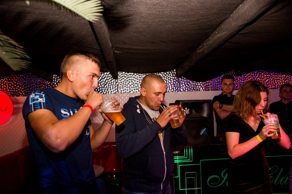 Single Party z piwnym konkursem w Clubie Ibiza Zalesie [ZDJĘCIA] - zdjęcie #13 - eOstroleka.pl