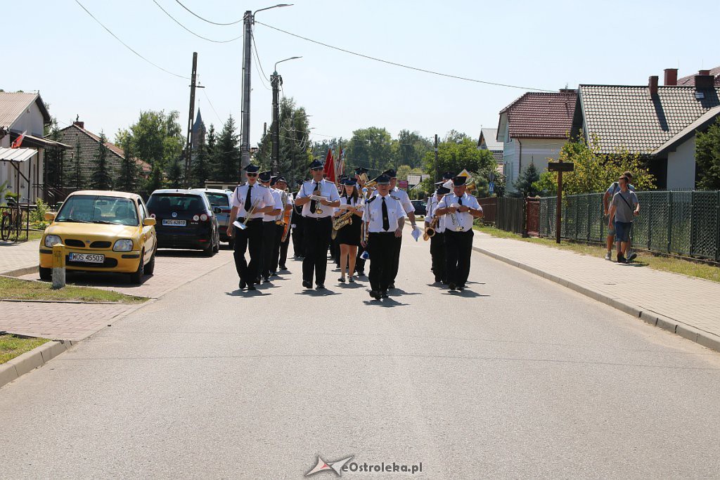Dożynki parafialno-gminno-powiatowe. Tak się bawią w Olszewo-Borkach [24.08.2019 - zdjęcie #1 - eOstroleka.pl