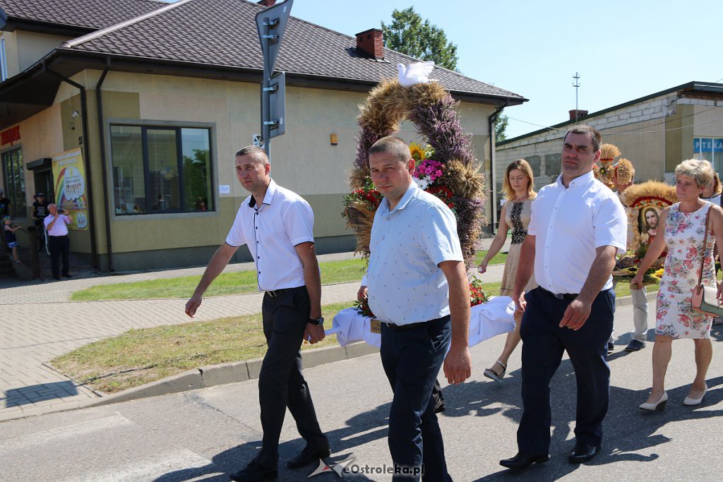 Dożynki parafialno-gminno-powiatowe. Tak się bawią w Olszewo-Borkach [24.08.2019 - zdjęcie #12 - eOstroleka.pl