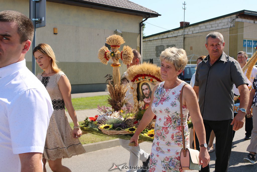 Dożynki parafialno-gminno-powiatowe. Tak się bawią w Olszewo-Borkach [24.08.2019 - zdjęcie #13 - eOstroleka.pl