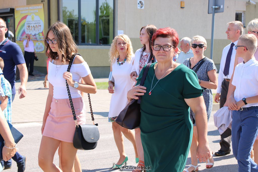 Dożynki parafialno-gminno-powiatowe. Tak się bawią w Olszewo-Borkach [24.08.2019 - zdjęcie #33 - eOstroleka.pl
