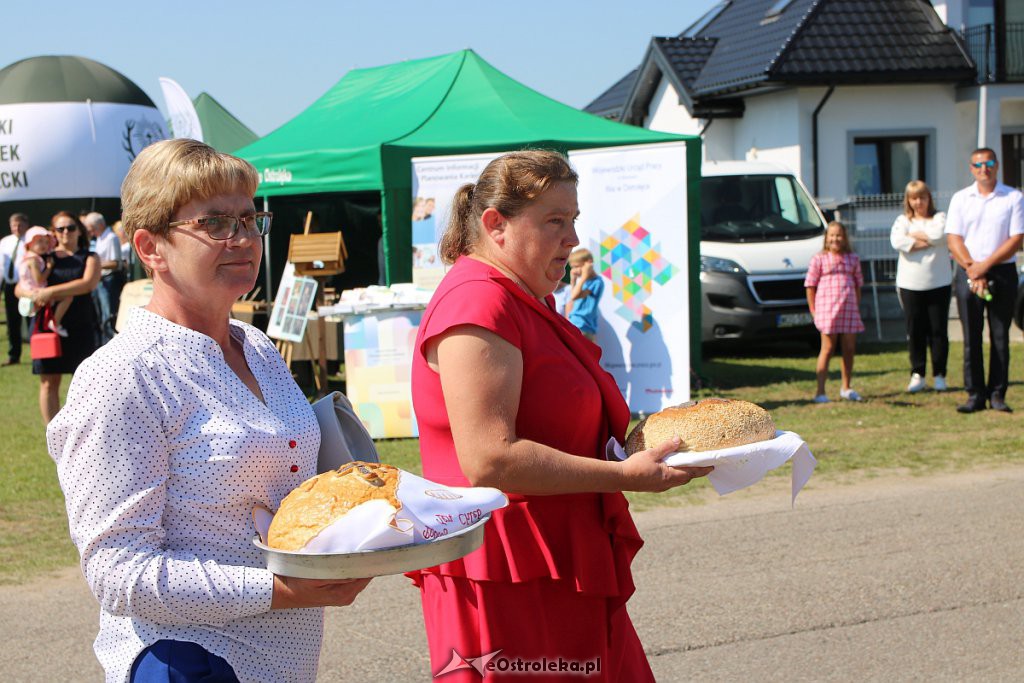 Dożynki parafialno-gminno-powiatowe. Tak się bawią w Olszewo-Borkach [24.08.2019 - zdjęcie #43 - eOstroleka.pl
