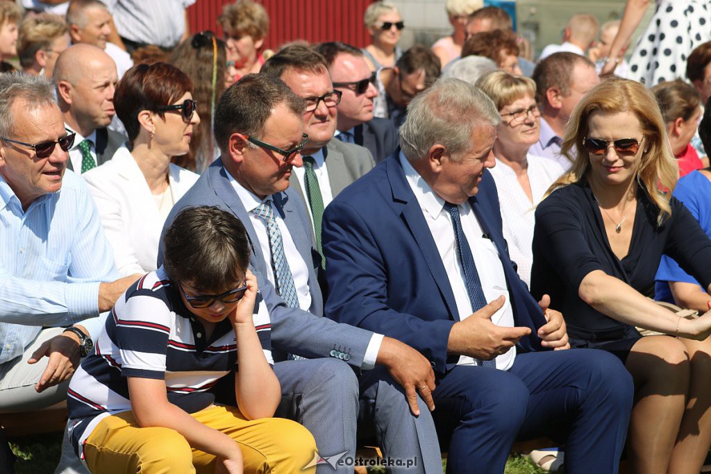 Dożynki parafialno-gminno-powiatowe. Tak się bawią w Olszewo-Borkach [24.08.2019 - zdjęcie #101 - eOstroleka.pl
