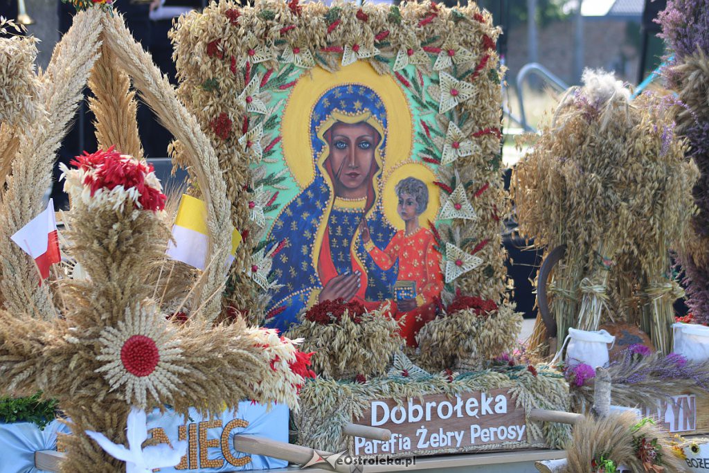 Dożynki parafialno-gminno-powiatowe. Tak się bawią w Olszewo-Borkach [24.08.2019 - zdjęcie #77 - eOstroleka.pl