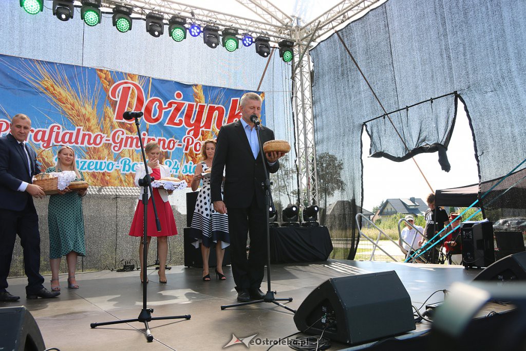 Dożynki parafialno-gminno-powiatowe. Tak się bawią w Olszewo-Borkach [24.08.2019 - zdjęcie #61 - eOstroleka.pl