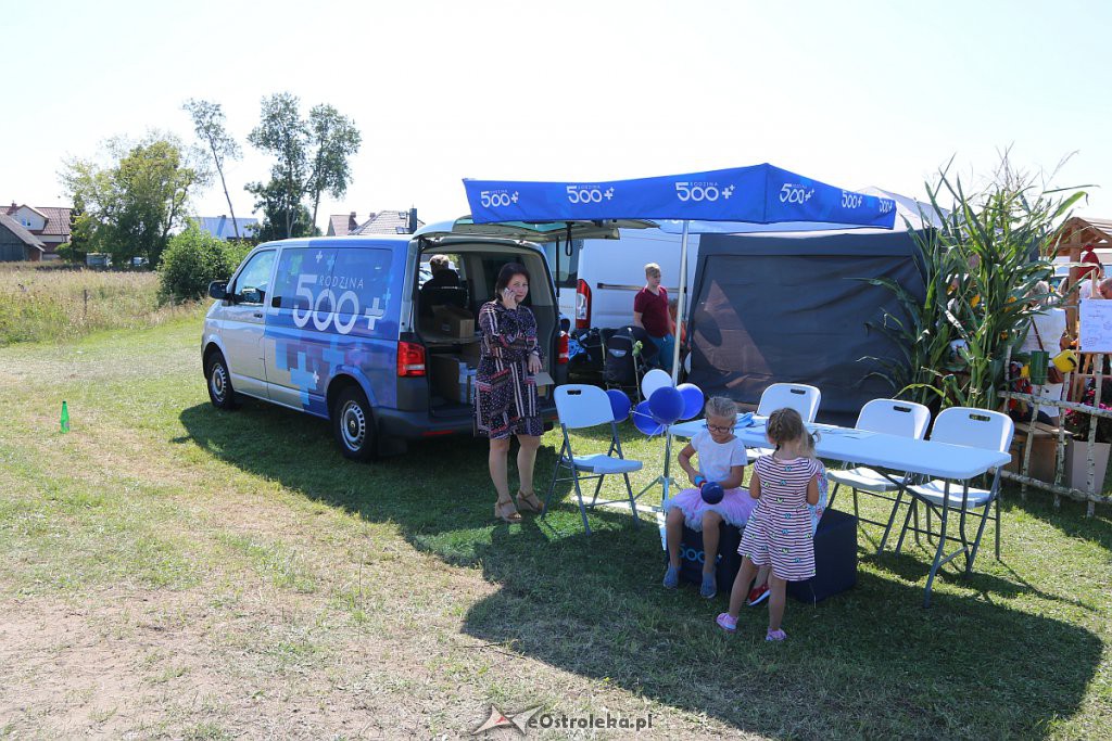 Dożynki parafialno-gminno-powiatowe. Tak się bawią w Olszewo-Borkach [24.08.2019 - zdjęcie #46 - eOstroleka.pl