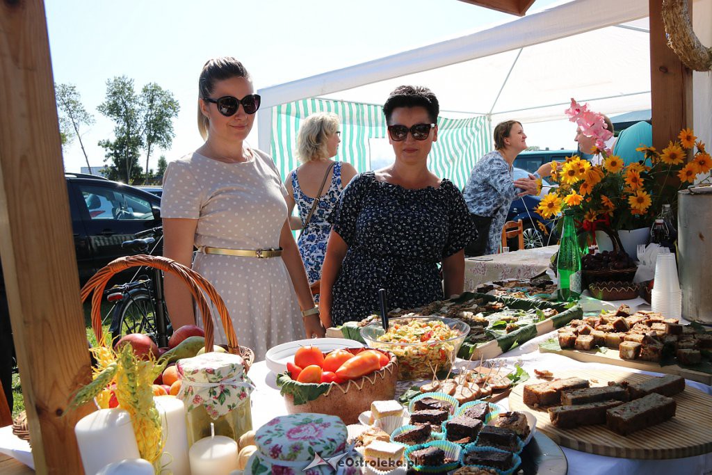 Dożynki parafialno-gminno-powiatowe. Tak się bawią w Olszewo-Borkach [24.08.2019 - zdjęcie #39 - eOstroleka.pl