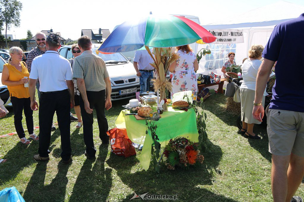Dożynki parafialno-gminno-powiatowe. Tak się bawią w Olszewo-Borkach [24.08.2019 - zdjęcie #35 - eOstroleka.pl