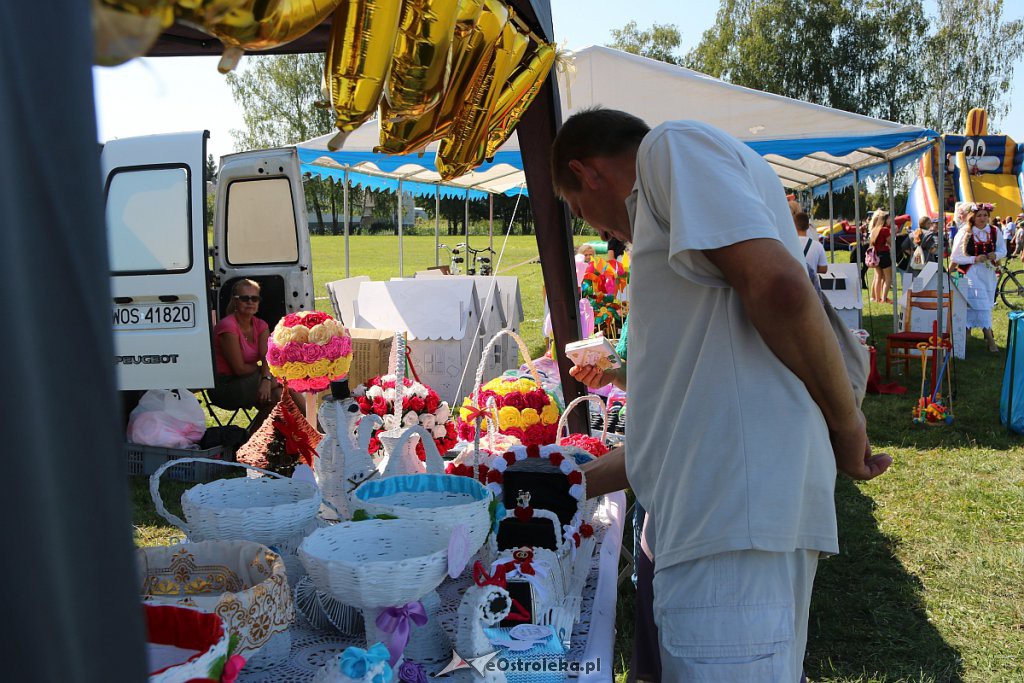 Dożynki parafialno-gminno-powiatowe. Tak się bawią w Olszewo-Borkach [24.08.2019 - zdjęcie #15 - eOstroleka.pl