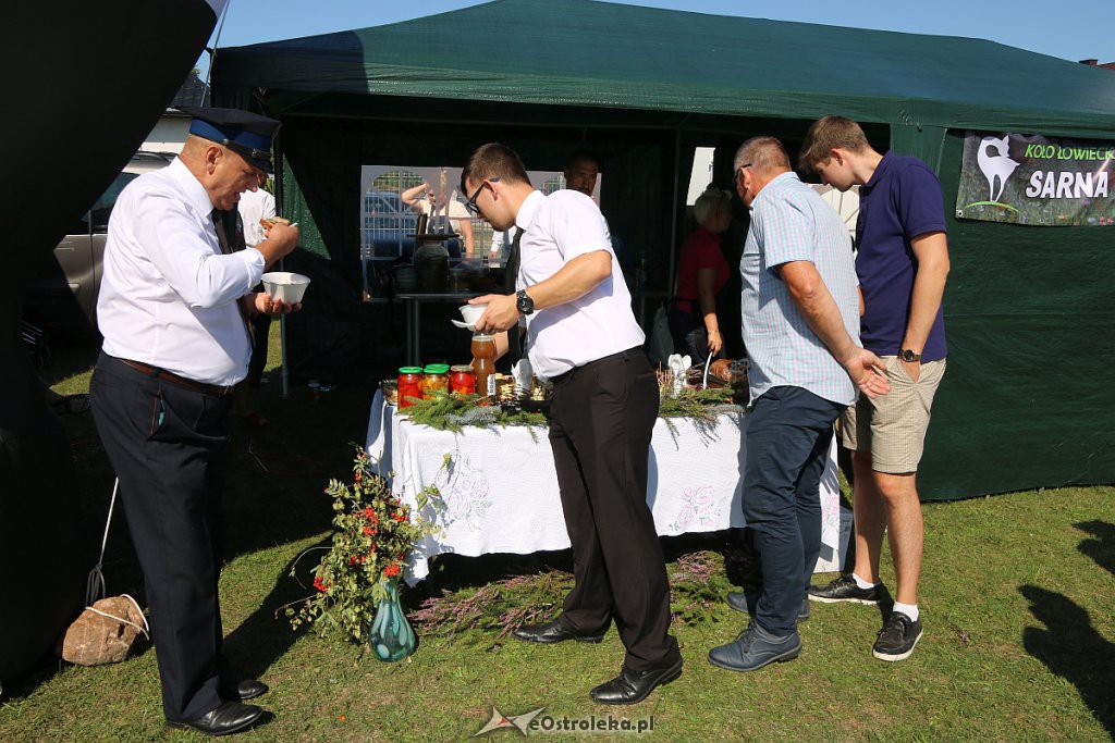 Dożynki parafialno-gminno-powiatowe. Tak się bawią w Olszewo-Borkach [24.08.2019 - zdjęcie #2 - eOstroleka.pl