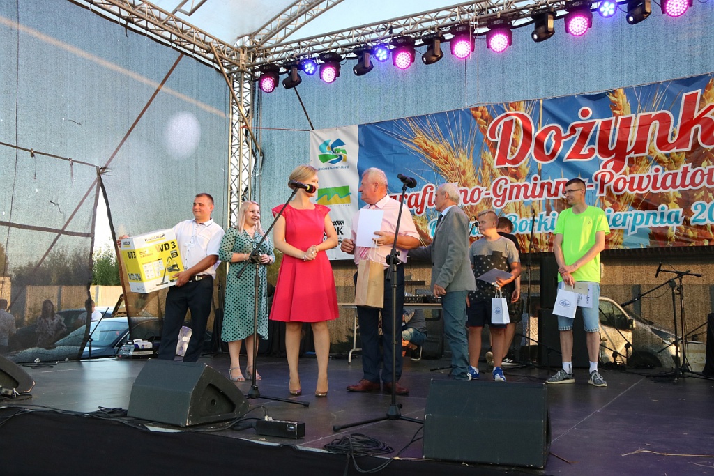 Dożynkowa zabawa w Olszewo-Borkach [24.08.2019] - zdjęcie #5 - eOstroleka.pl