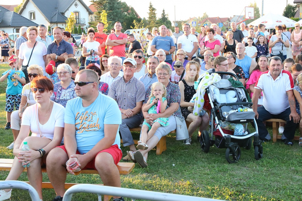 Dożynkowa zabawa w Olszewo-Borkach [24.08.2019] - zdjęcie #39 - eOstroleka.pl