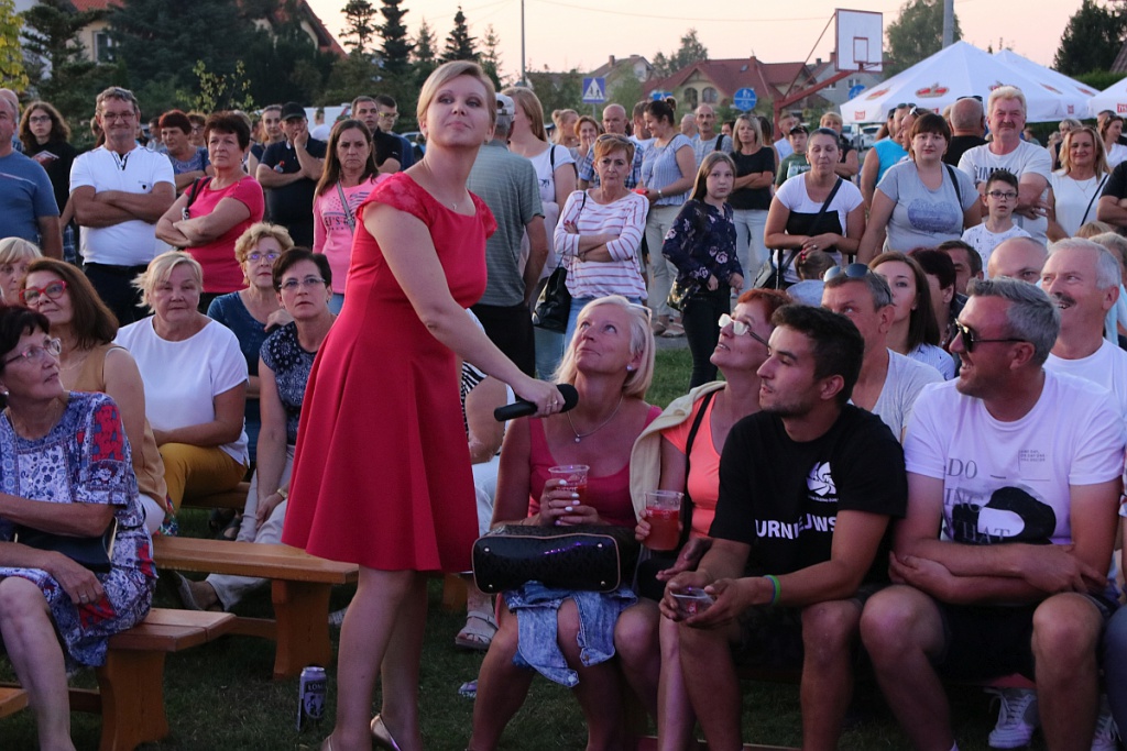 Dożynkowa zabawa w Olszewo-Borkach [24.08.2019] - zdjęcie #48 - eOstroleka.pl