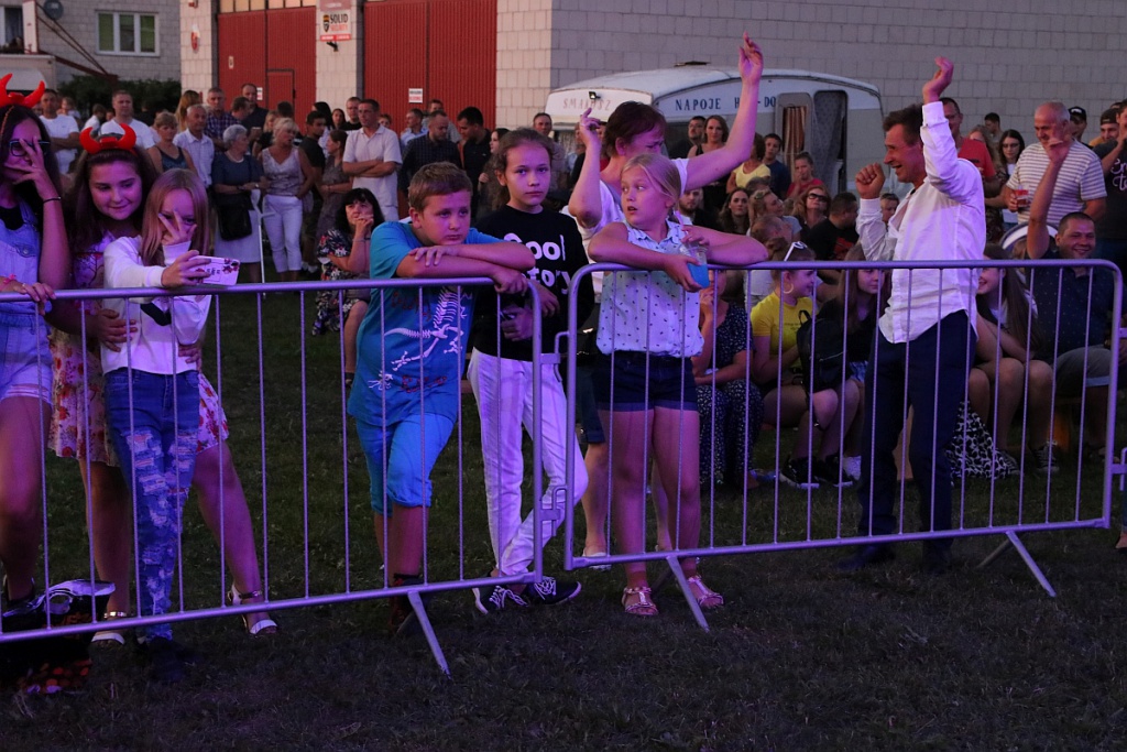 Dożynkowa zabawa w Olszewo-Borkach [24.08.2019] - zdjęcie #25 - eOstroleka.pl