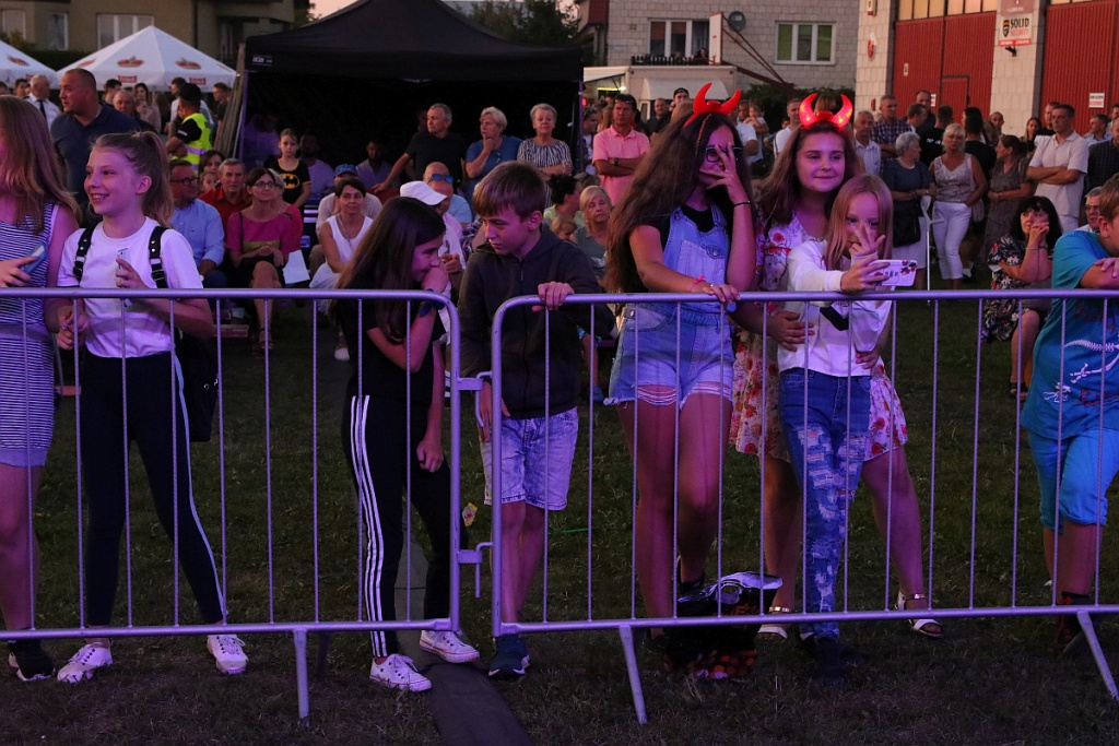 Dożynkowa zabawa w Olszewo-Borkach [24.08.2019] - zdjęcie #24 - eOstroleka.pl