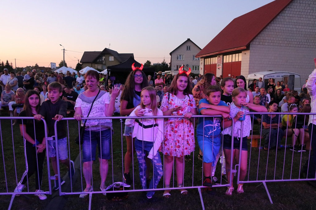 Dożynkowa zabawa w Olszewo-Borkach [24.08.2019] - zdjęcie #11 - eOstroleka.pl