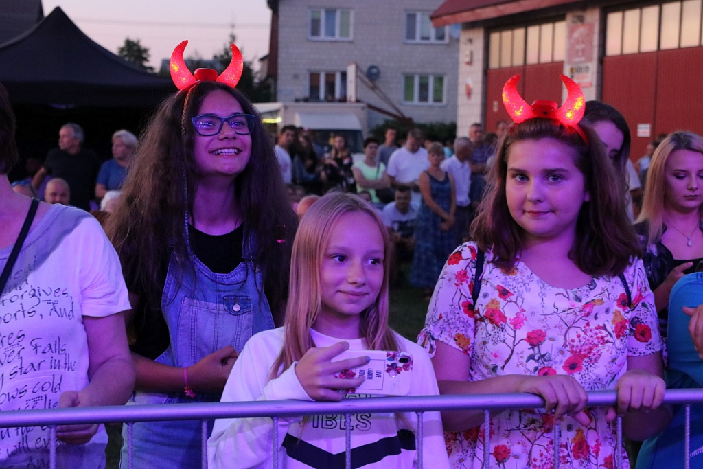 Dożynkowa zabawa w Olszewo-Borkach [24.08.2019] - zdjęcie #10 - eOstroleka.pl