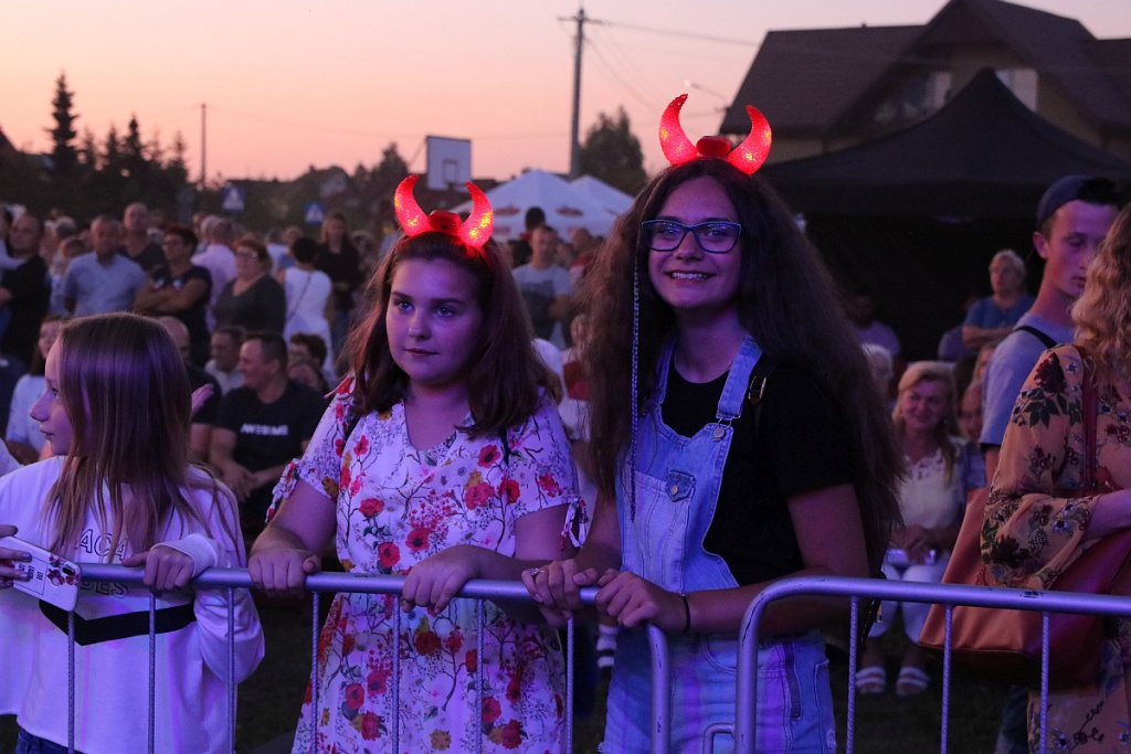 Dożynkowa zabawa w Olszewo-Borkach [24.08.2019] - zdjęcie #2 - eOstroleka.pl