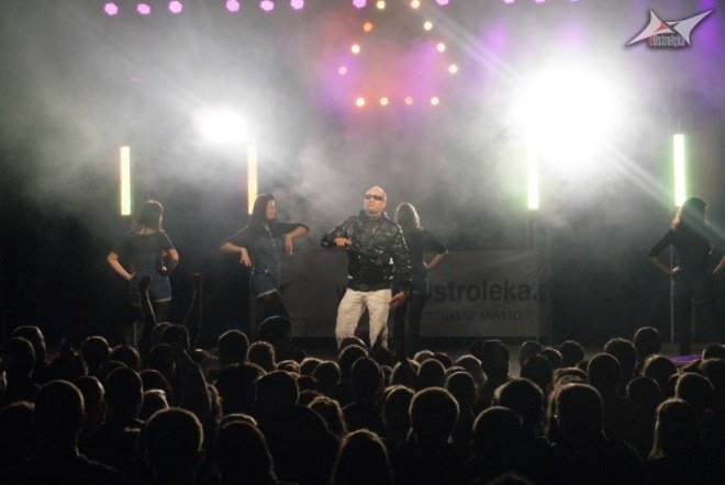 Zakończenie wakacji w rytmach disco - występ zespołów Vertim i Focus (29.08.2010) - zdjęcie #18 - eOstroleka.pl