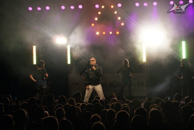 Zakończenie wakacji w rytmach disco - występ zespołów Vertim i Focus (29.08.2010) - zdjęcie #14 - eOstroleka.pl