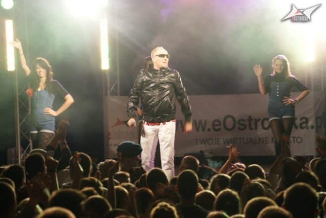Zakończenie wakacji w rytmach disco - występ zespołów Vertim i Focus (29.08.2010) - zdjęcie #12 - eOstroleka.pl