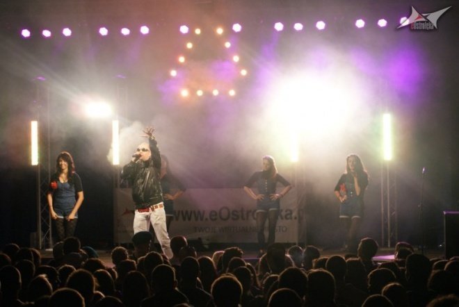 Zakończenie wakacji w rytmach disco - występ zespołów Vertim i Focus (29.08.2010) - zdjęcie #11 - eOstroleka.pl