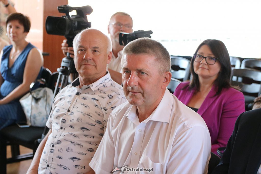 Podpisano umowy w ramach Funduszu Rozwoju Przewozów Autobusowych [27.08.2018] - zdjęcie #35 - eOstroleka.pl