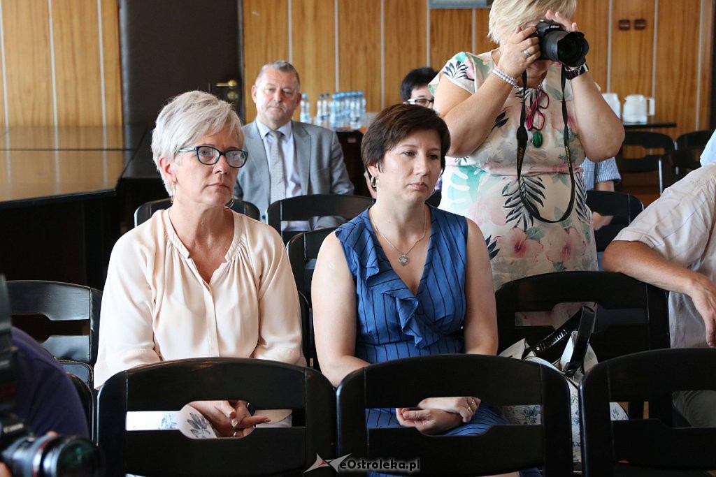 Podpisano umowy w ramach Funduszu Rozwoju Przewozów Autobusowych [27.08.2018] - zdjęcie #29 - eOstroleka.pl