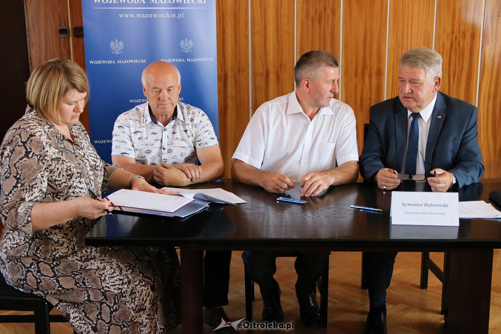 Podpisano umowy w ramach Funduszu Rozwoju Przewozów Autobusowych [27.08.2018] - zdjęcie #23 - eOstroleka.pl