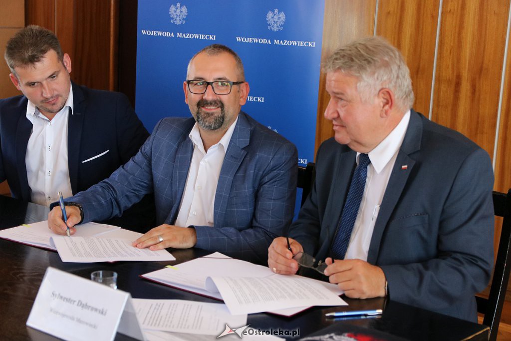 Podpisano umowy w ramach Funduszu Rozwoju Przewozów Autobusowych [27.08.2018] - zdjęcie #22 - eOstroleka.pl