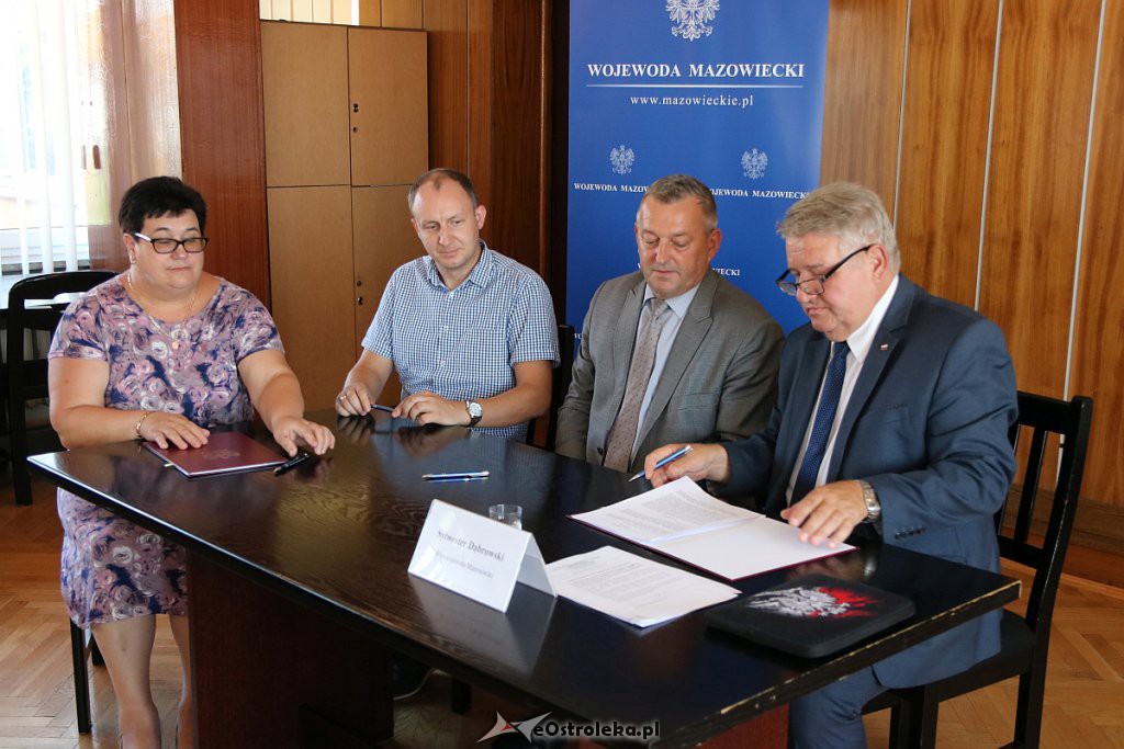 Podpisano umowy w ramach Funduszu Rozwoju Przewozów Autobusowych [27.08.2018] - zdjęcie #13 - eOstroleka.pl
