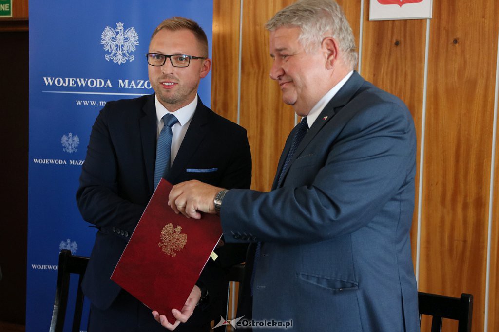 Podpisano umowy w ramach Funduszu Rozwoju Przewozów Autobusowych [27.08.2018] - zdjęcie #3 - eOstroleka.pl