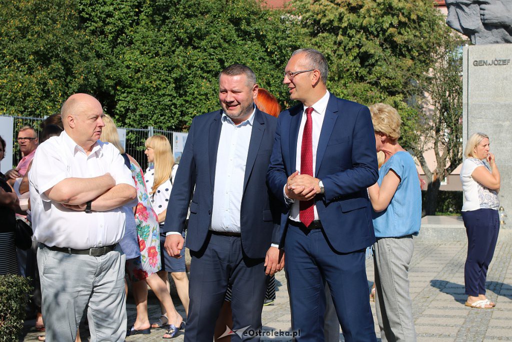 Ewakuacja budynków ratusza i starostwa powiatowego [28.08.2019] - zdjęcie #12 - eOstroleka.pl