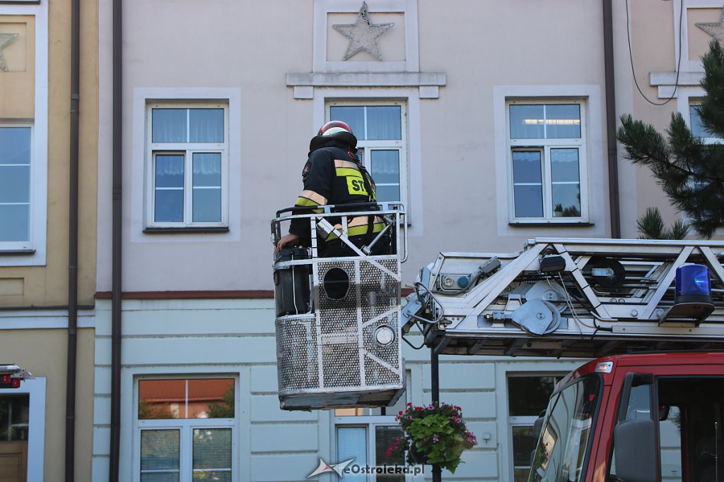 Ewakuacja budynków ratusza i starostwa powiatowego [28.08.2019] - zdjęcie #28 - eOstroleka.pl